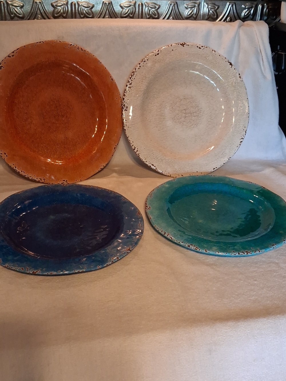 Pier 1 Melamine Dinner Plates with Gloss Finish Carmelo Set Of 4